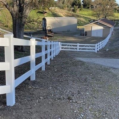 Vinyl Rail Ranch Fence